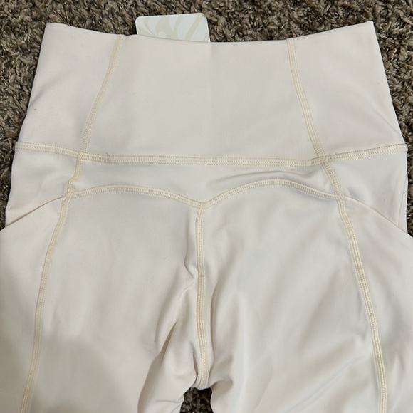 NWT Fabletics Oasis Pure Luxe 7/8 High-Waisted Legging in Oats - Picture 5 of 7